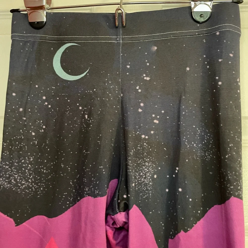 Colorful Threadless Leggings - Picture 2 of 4